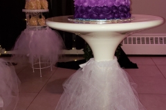 S16-Cake-on-Tier-table